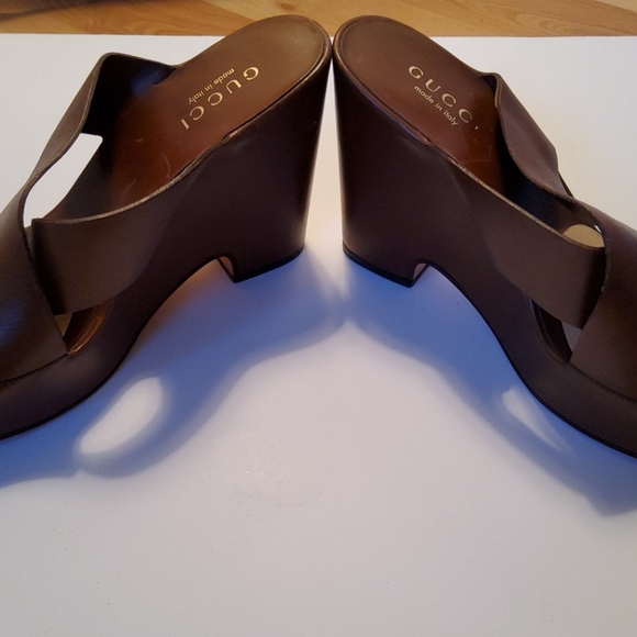 Authentic Gucci Shoes Excellent Used Condition - Picture 8 of 8